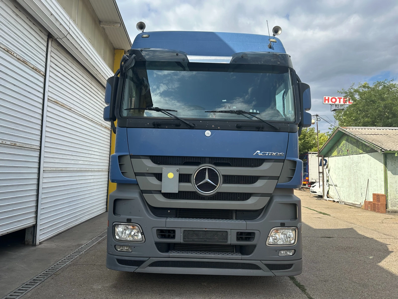 Mercedes-Benz 1841 AKTROS - изображение 8