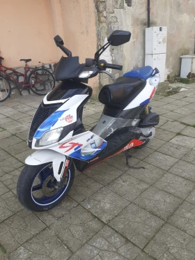 Aprilia Sr  - изображение 1