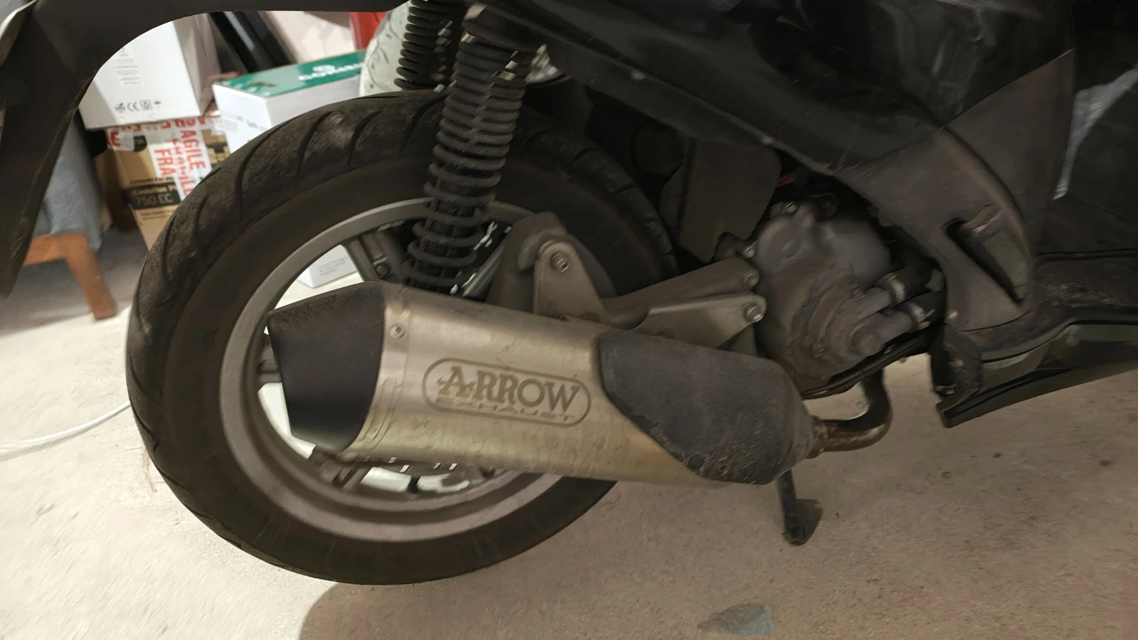 Aprilia 250 Sportcity 300 cube, снимка 5 - Мотоциклети и мототехника - 54634809