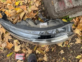 Renault Kadjar 2016г десен фар, снимка 2