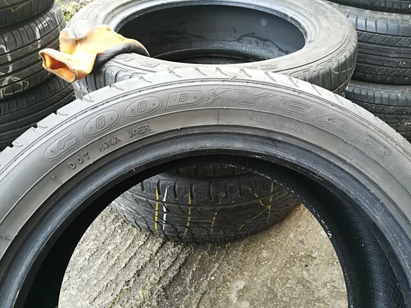 Гуми Летни 215/50R17, снимка 3 - Гуми и джанти - 26215469