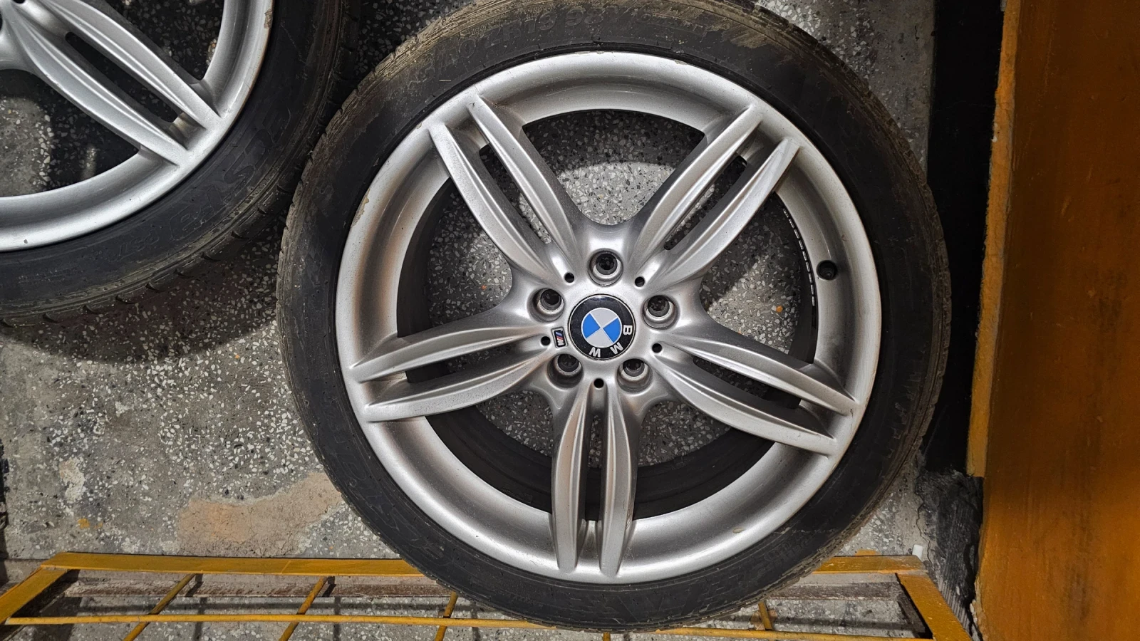 Гуми с джанти  245/40R19