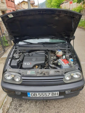 VW Golf TDI- GTI 20 YEARS ANIVERSARY EDITION, снимка 8