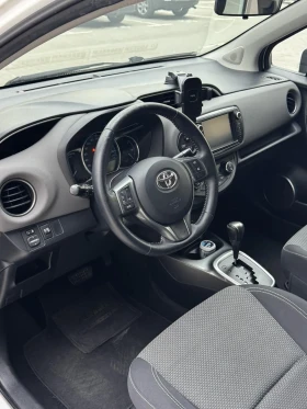 Toyota Yaris 1.5 hybrid автоматик, снимка 10