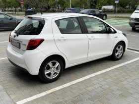 Toyota Yaris 1.5 hybrid автоматик, снимка 4