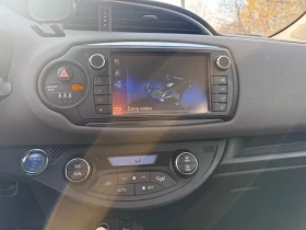 Toyota Yaris 1.5 hybrid автоматик, снимка 11