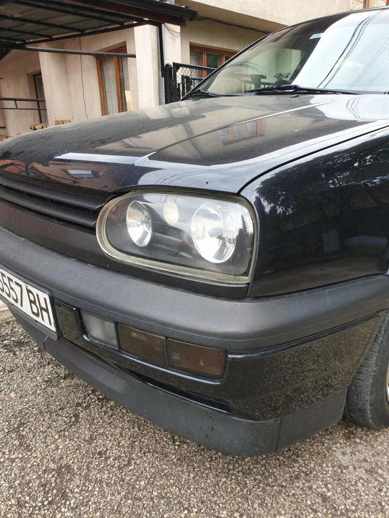 VW Golf TDI- GTI 20 YEARS ANIVERSARY EDITION, снимка 14 - Автомобили и джипове - 47501698