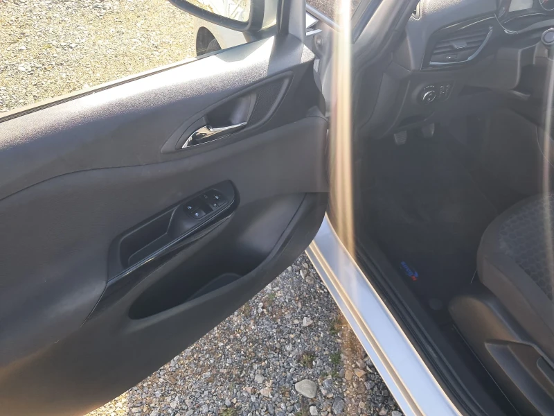 Opel Corsa 1.3 CDTI, снимка 12 - Автомобили и джипове - 48917600