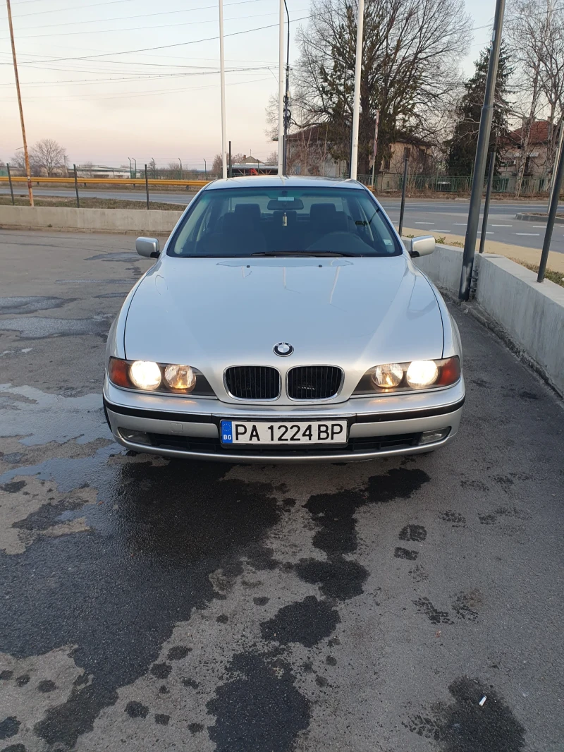 BMW 520 520i, снимка 1 - Автомобили и джипове - 49044342