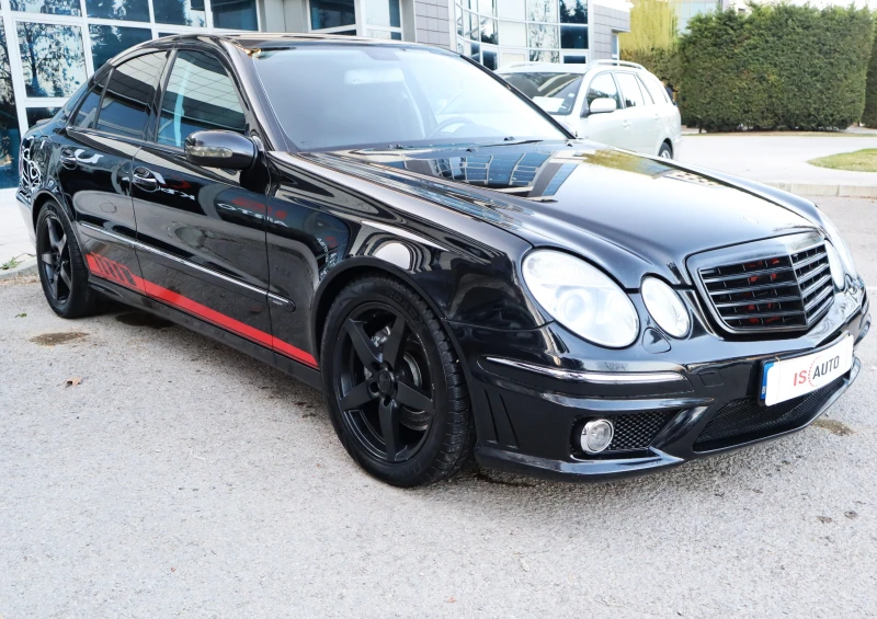 Mercedes-Benz E 320 AMG/SPORT PACKET/BiXenon/Navi, снимка 4 - Автомобили и джипове - 49580504