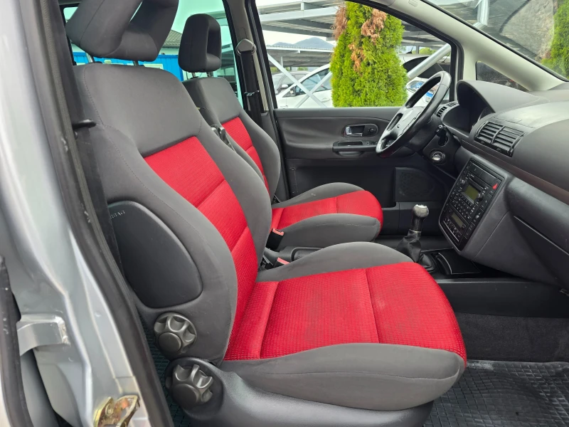 VW Sharan 1.9TDI 4X4 ! ! КЛИМАТРОНИК , снимка 10 - Автомобили и джипове - 51767837