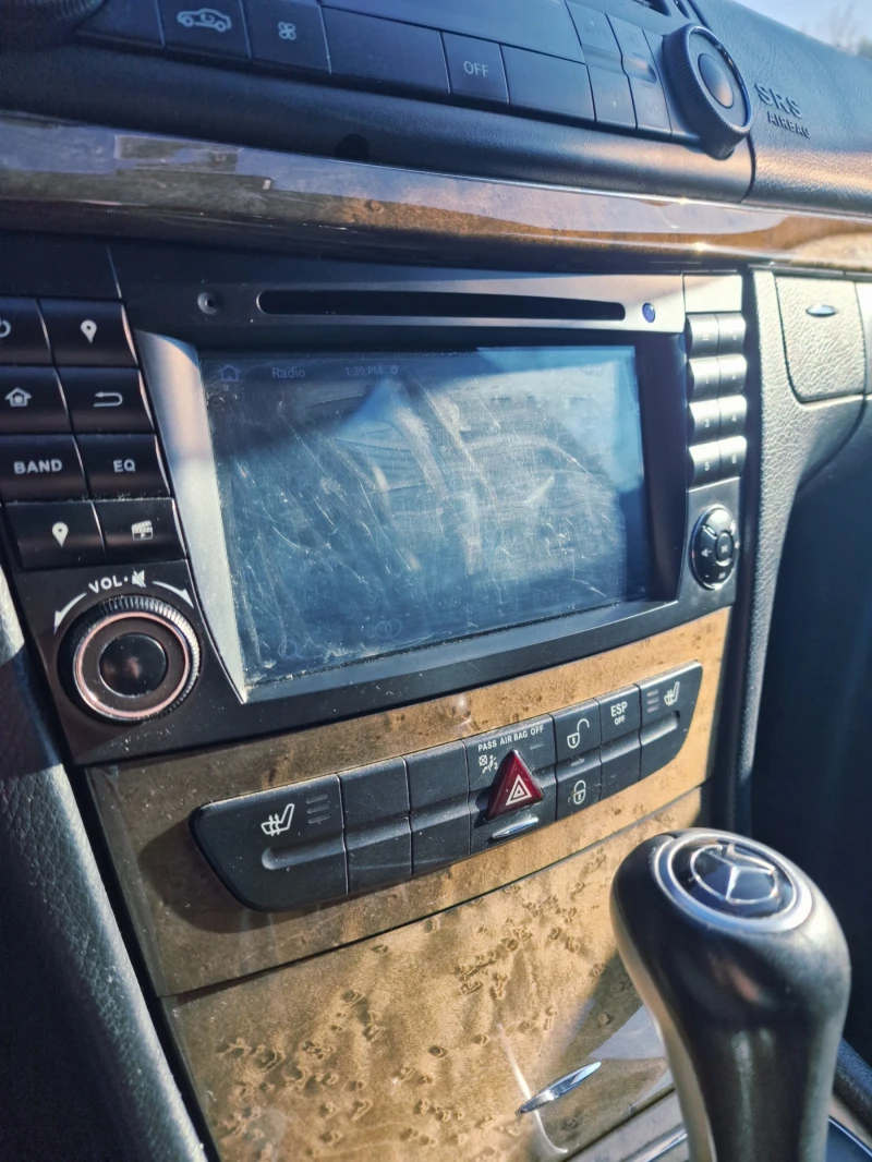 Mercedes-Benz E 320, снимка 9 - Автомобили и джипове - 52686210