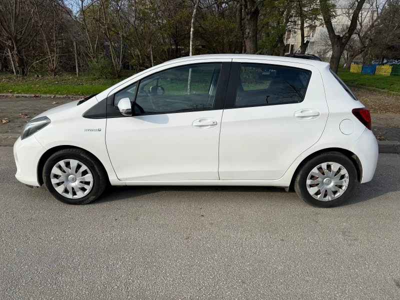 Toyota Yaris 1.5 hybrid автоматик, снимка 3 - Автомобили и джипове - 52697949