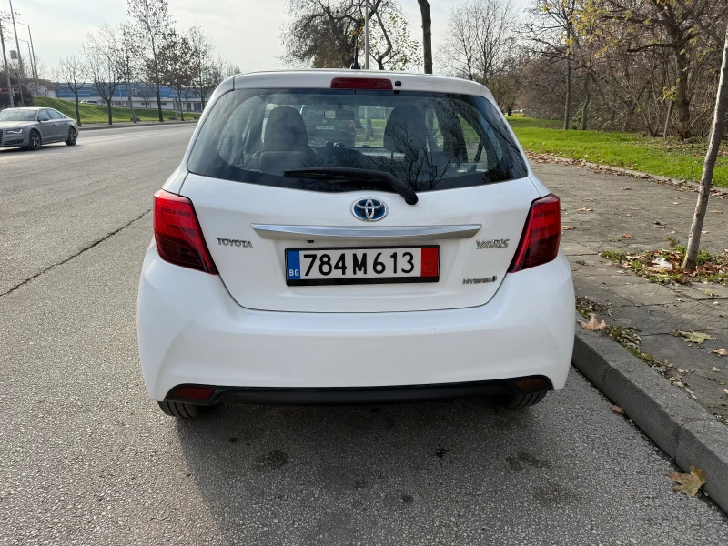 Toyota Yaris 1.5 hybrid автоматик, снимка 5 - Автомобили и джипове - 52697949