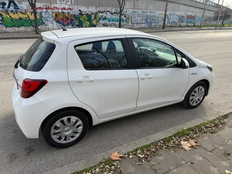 Toyota Yaris 1.5 hybrid автоматик, снимка 6 - Автомобили и джипове - 52697949