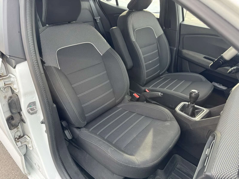 Dacia Logan 1.0 Tce 91k.c. LPG, снимка 9 - Автомобили и джипове - 52827582