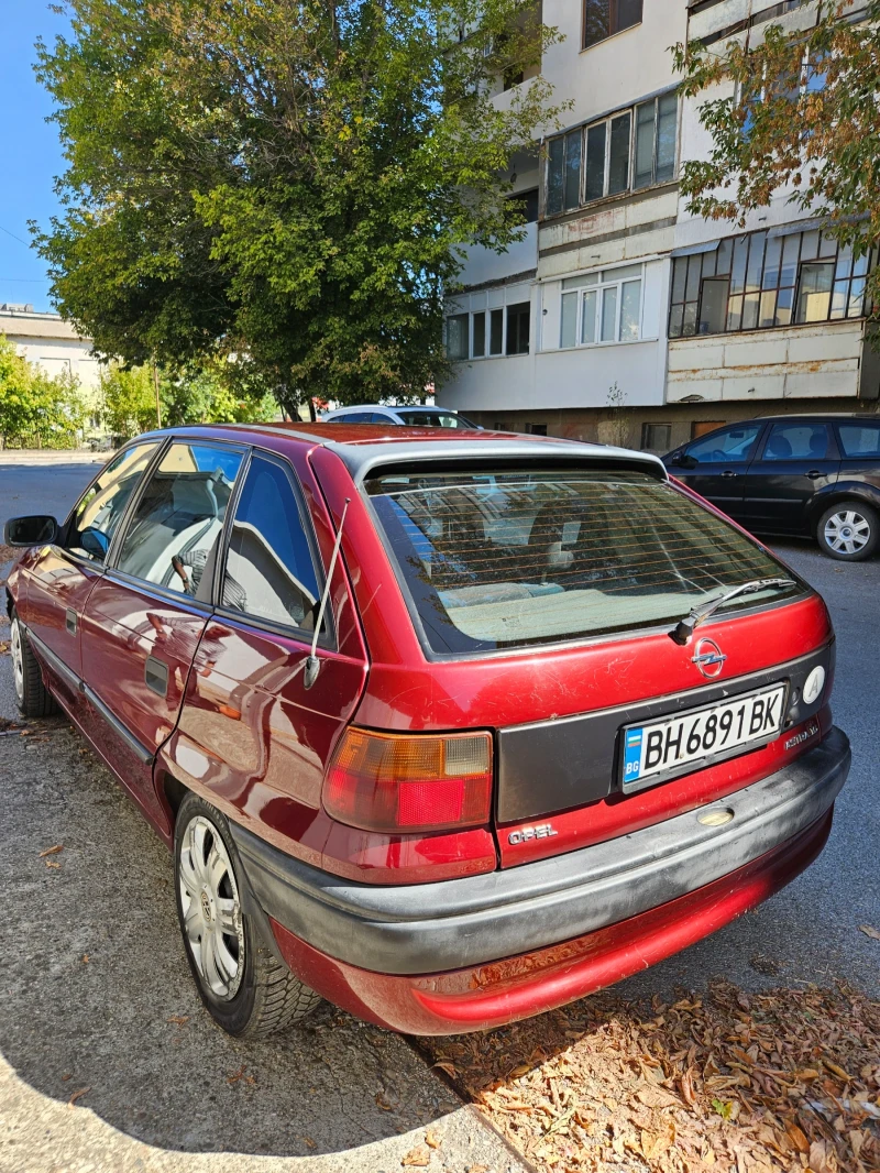 Opel Astra 1.6 ekotec , снимка 5 - Автомобили и джипове - 53115672