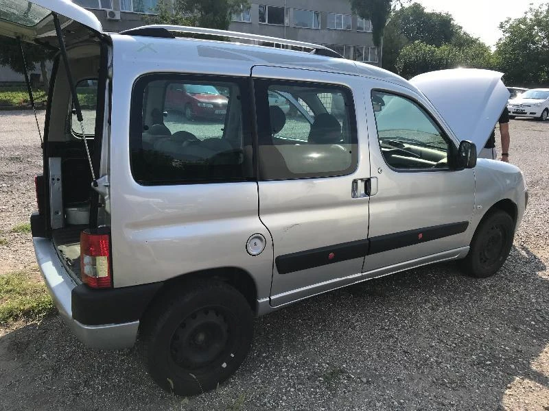 Citroen Berlingo 1.6 Hdi, 90 кс. Multispace, снимка 5 - Автомобили и джипове - 22264090