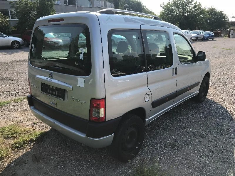 Citroen Berlingo 1.6 Hdi, 90 кс. Multispace, снимка 7 - Автомобили и джипове - 22264090