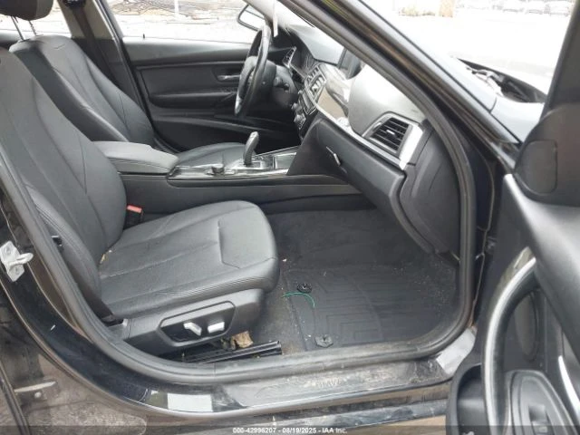 BMW 320  - изображение 8