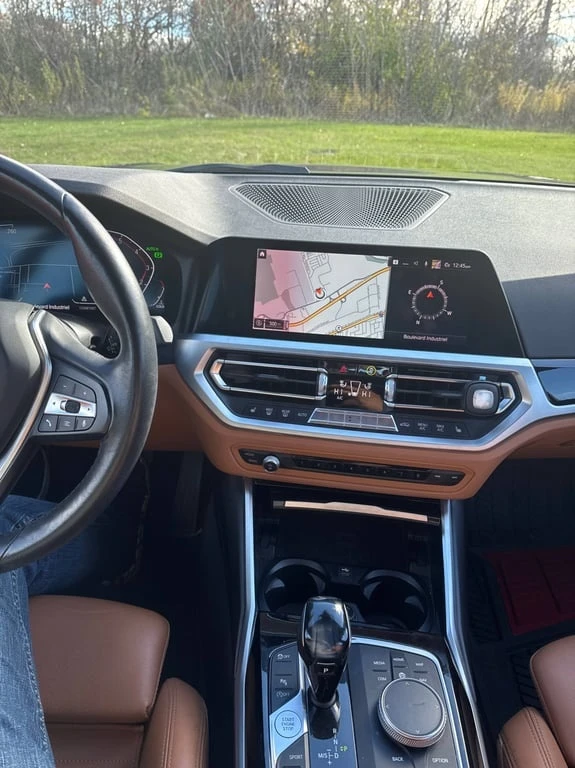 BMW 330 * xDrive * CARFAX *    | Mobile.bg   9