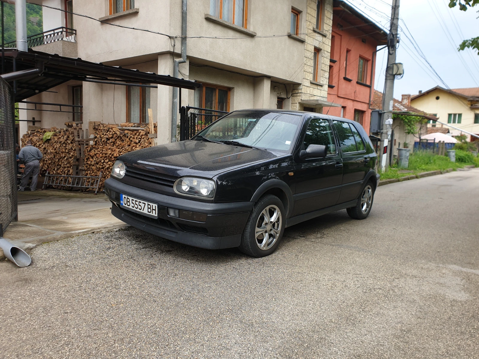 VW Golf TDI- GTI 20 YEARS ANIVERSARY EDITION - изображение 3