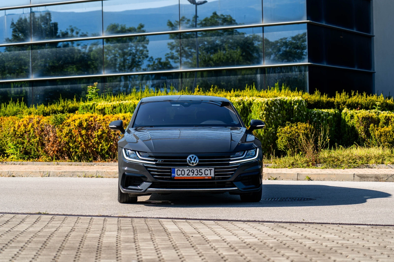 VW Arteon R-line 2.0 TSI - изображение 2