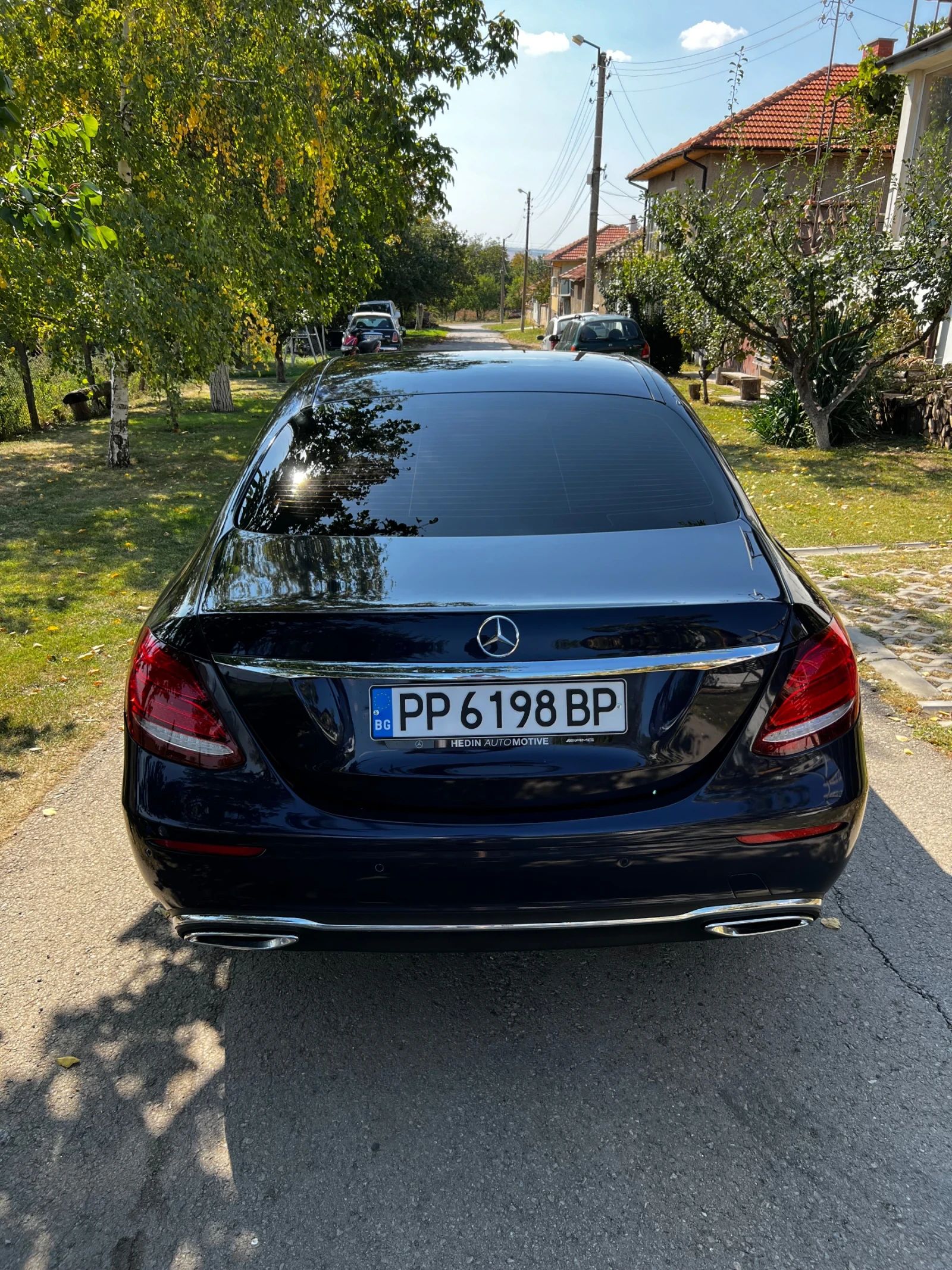 Mercedes-Benz E 200  - изображение 6