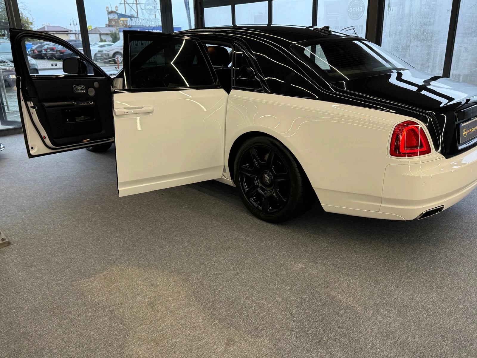 Rolls-Royce Ghost 6.6 V12* *  | Mobile.bg   11