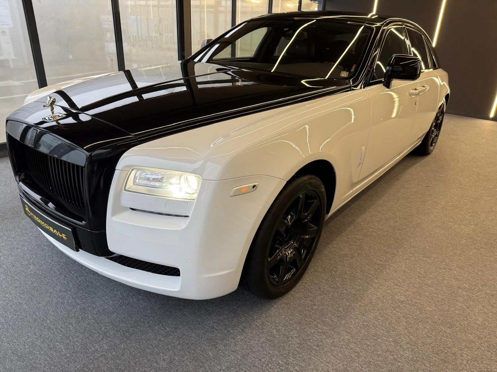 Rolls-Royce Ghost 6.6 V12 - изображение 8