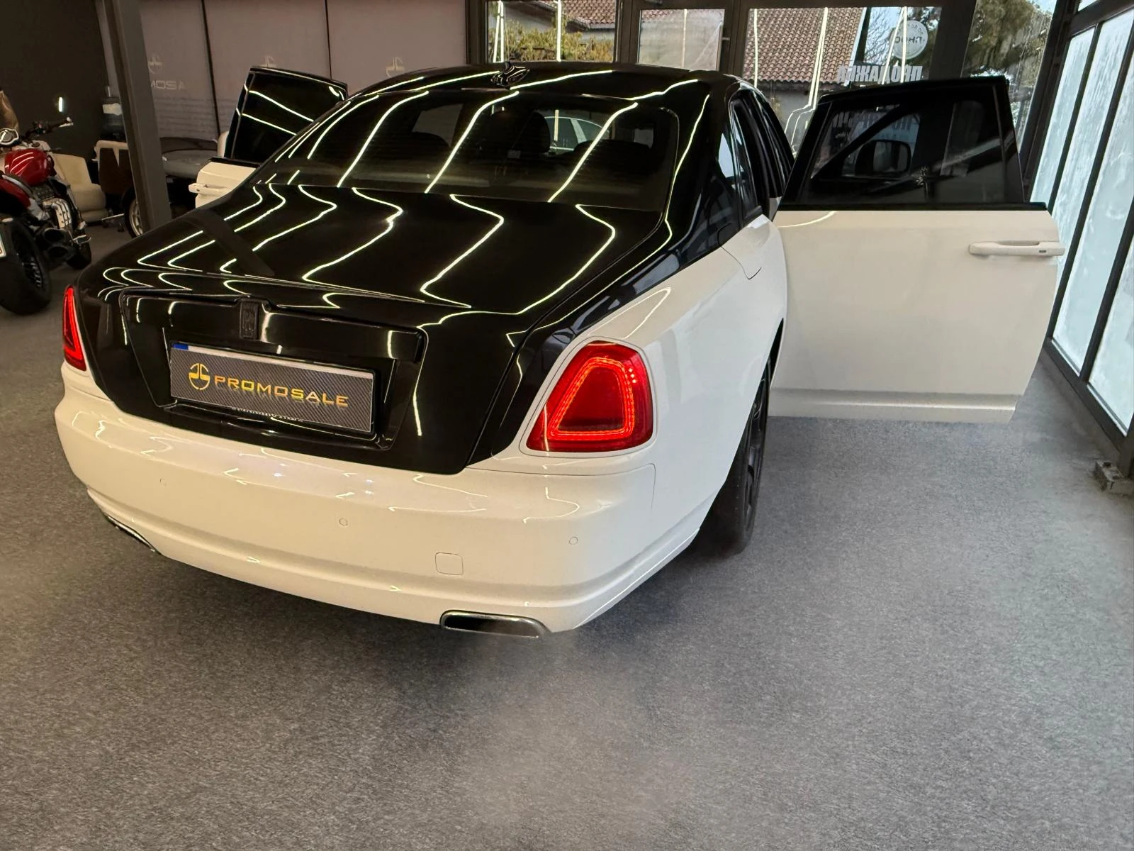 Rolls-Royce Ghost 6.6 V12* *  | Mobile.bg   12