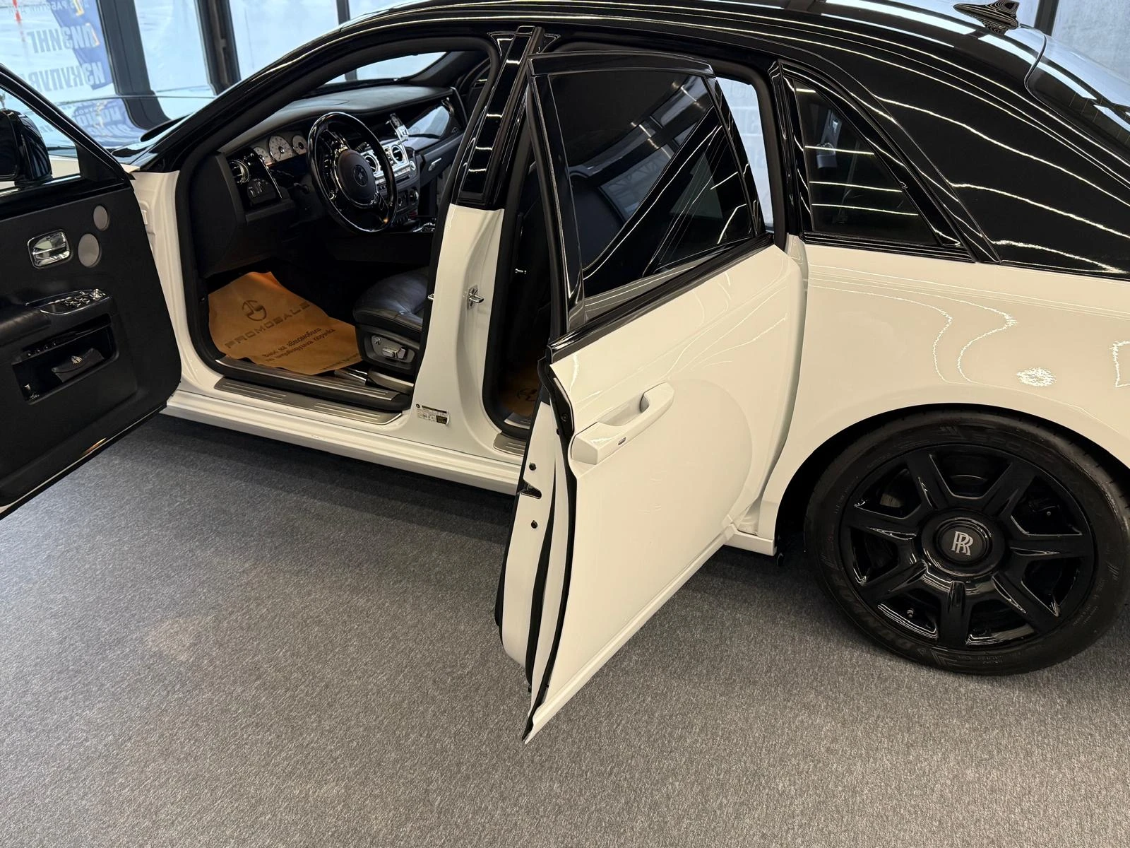 Rolls-Royce Ghost 6.6 V12* *  | Mobile.bg   15