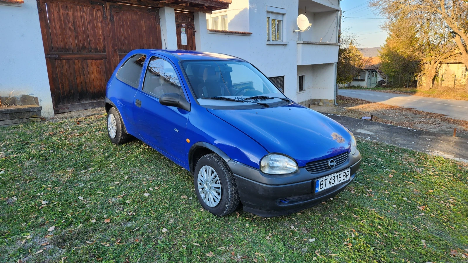 Opel Corsa 1000 - изображение 2