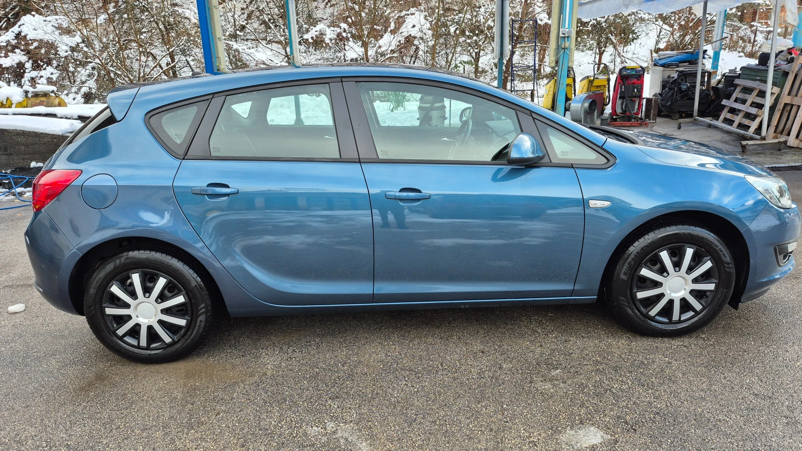 Opel Astra 1.4i-129000км Германия ОТЛИЧНА - изображение 4