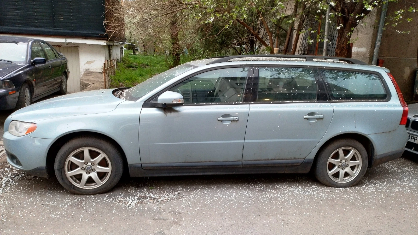 Volvo V70 2.4D - изображение 2