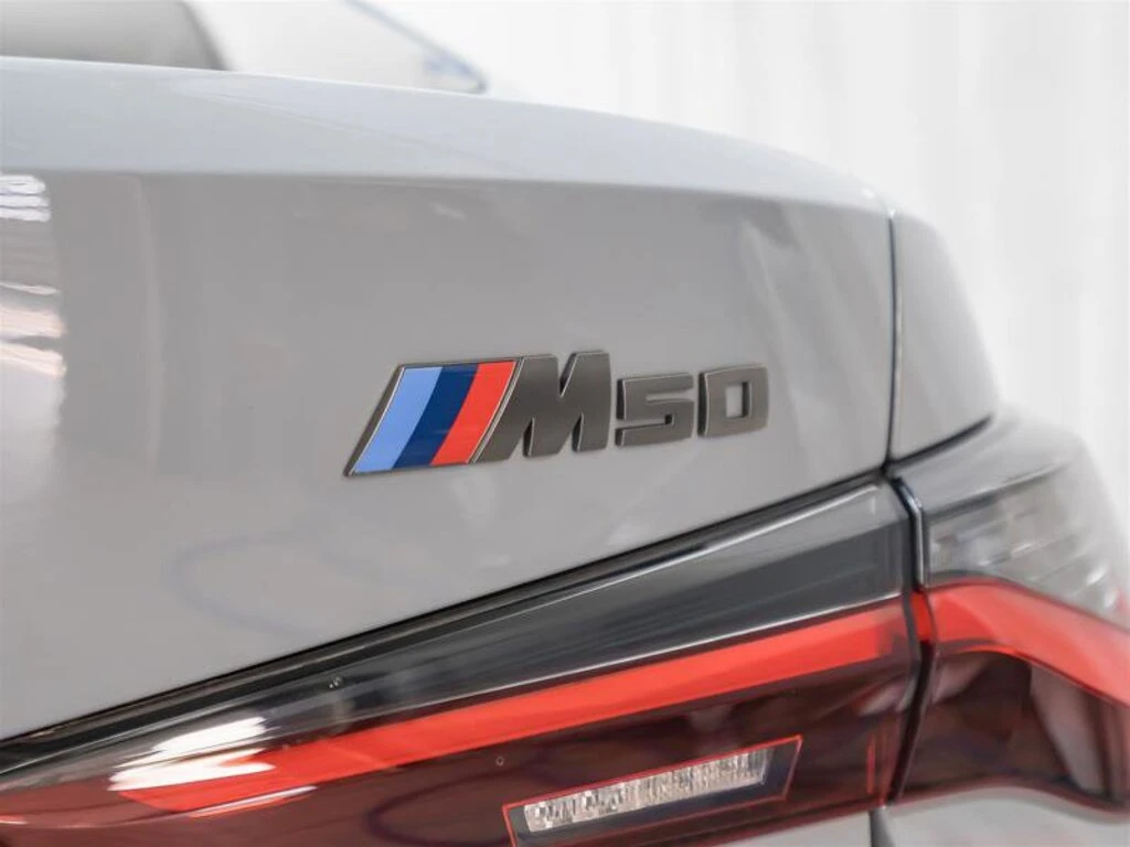 BMW i4 M50 xDrive  - изображение 10