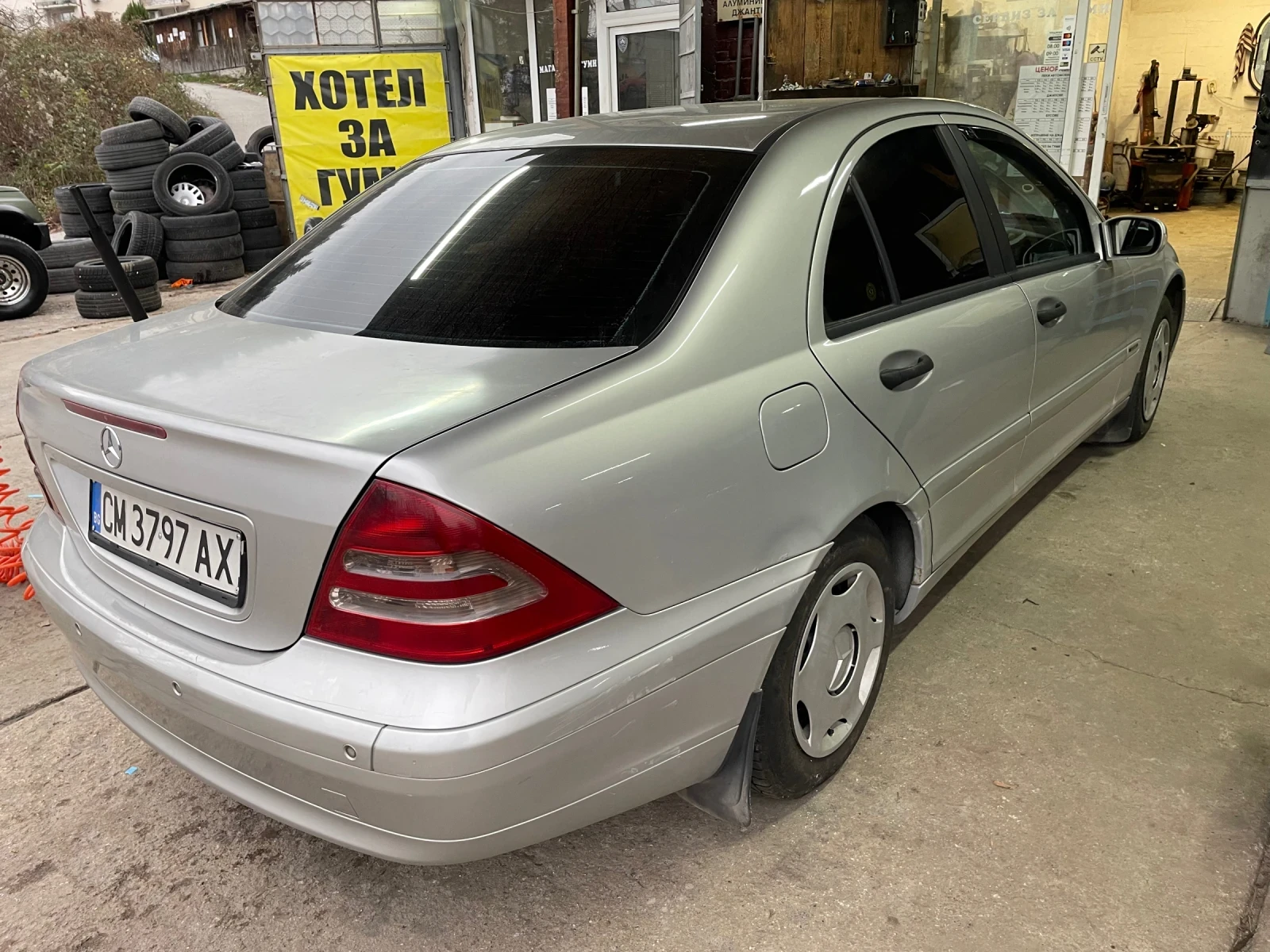 Mercedes-Benz C 200 2000 - изображение 4