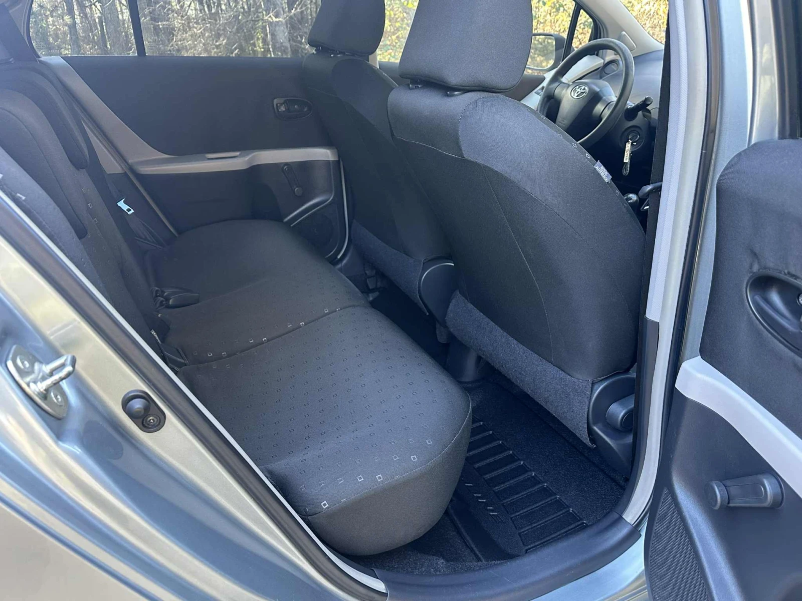 Toyota Yaris | Mobile.bg � ����������� 9