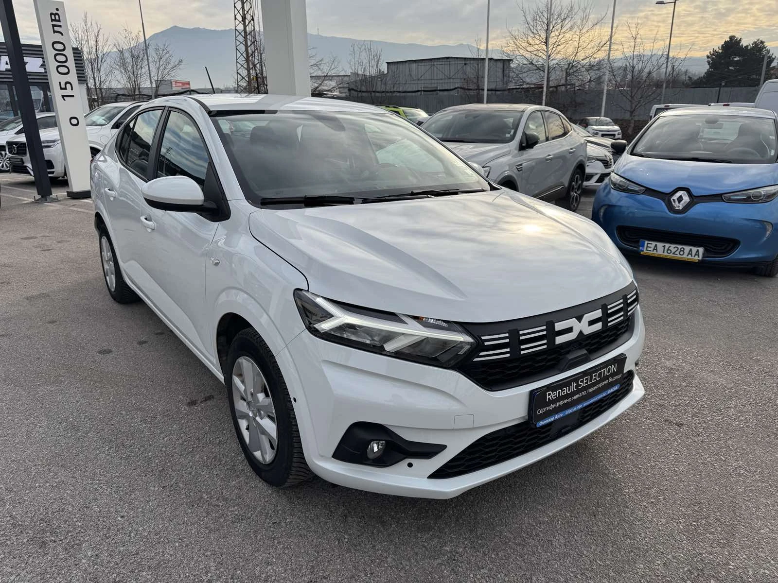 Dacia Logan 1.0 Tce 91k.c. LPG - изображение 8