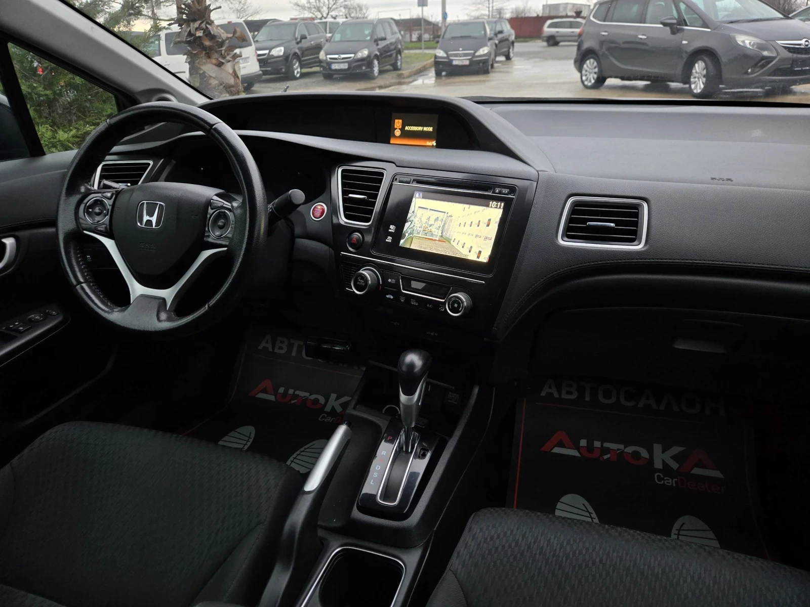 Honda Civic 1.8i-141кс= АВТОМАТ= FACE= 2XCAMERA= KEYLESS, снимка 13 - Автомобили и джипове - 53500157