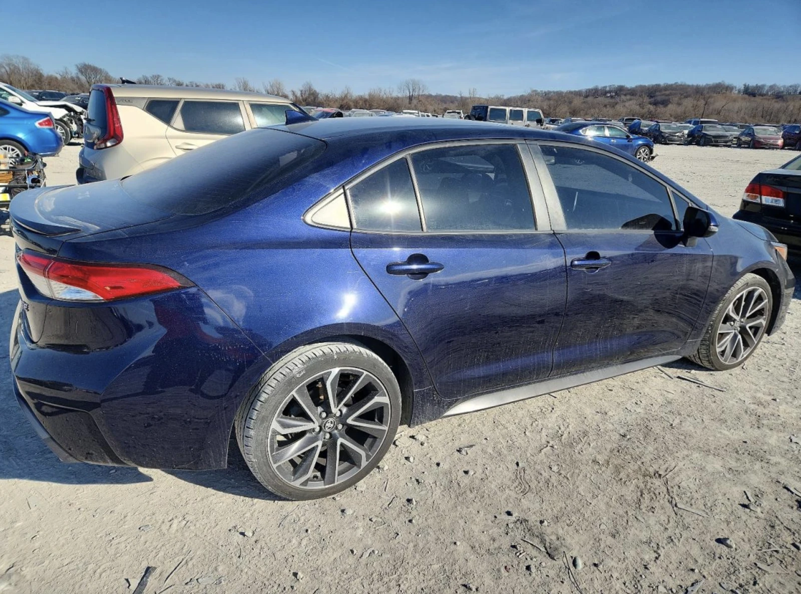 Toyota Corolla SE, снимка 3 - Автомобили и джипове - 53825881