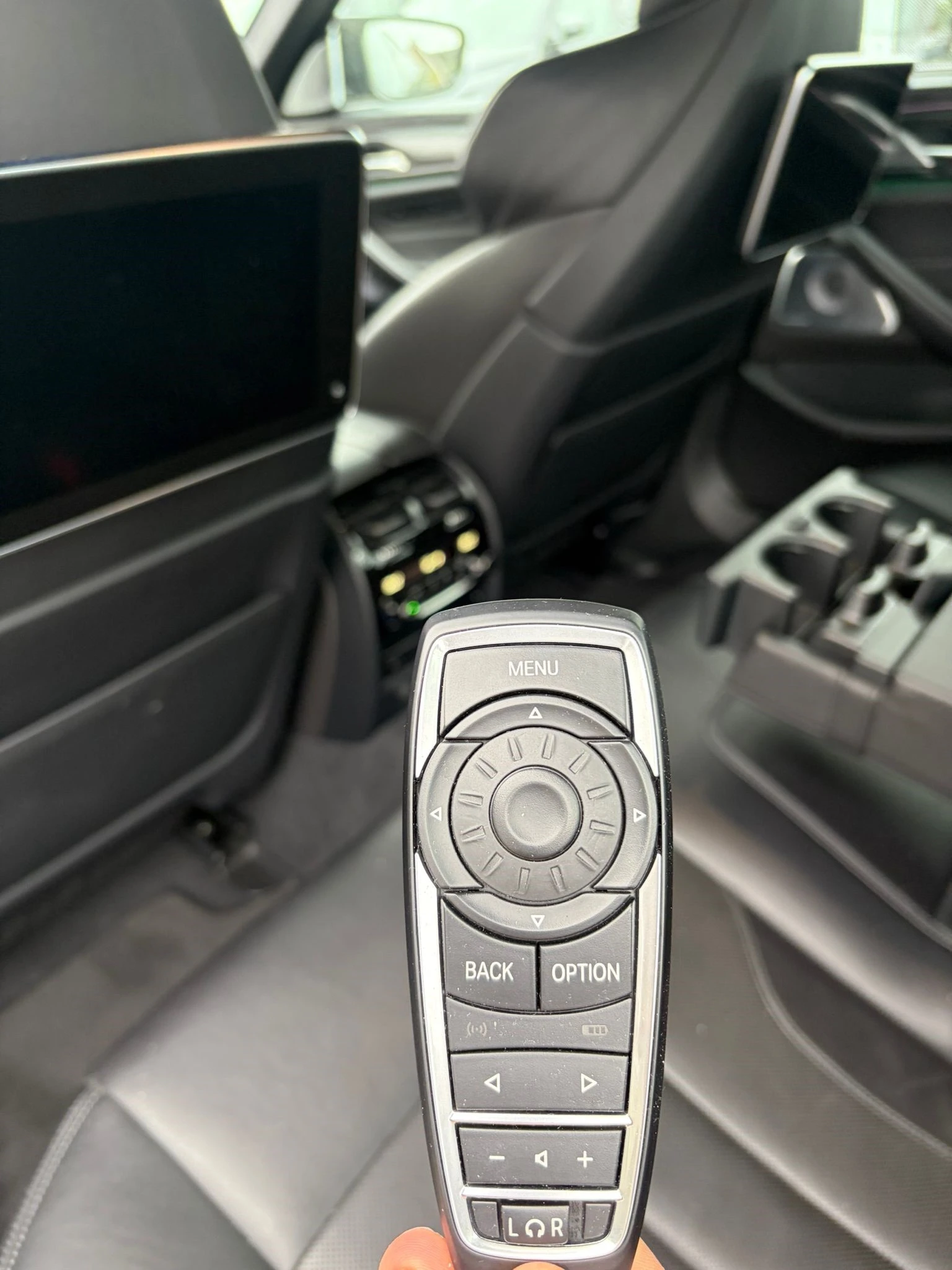 BMW M5 Competition xDrive, снимка 8 - Автомобили и джипове - 54213961