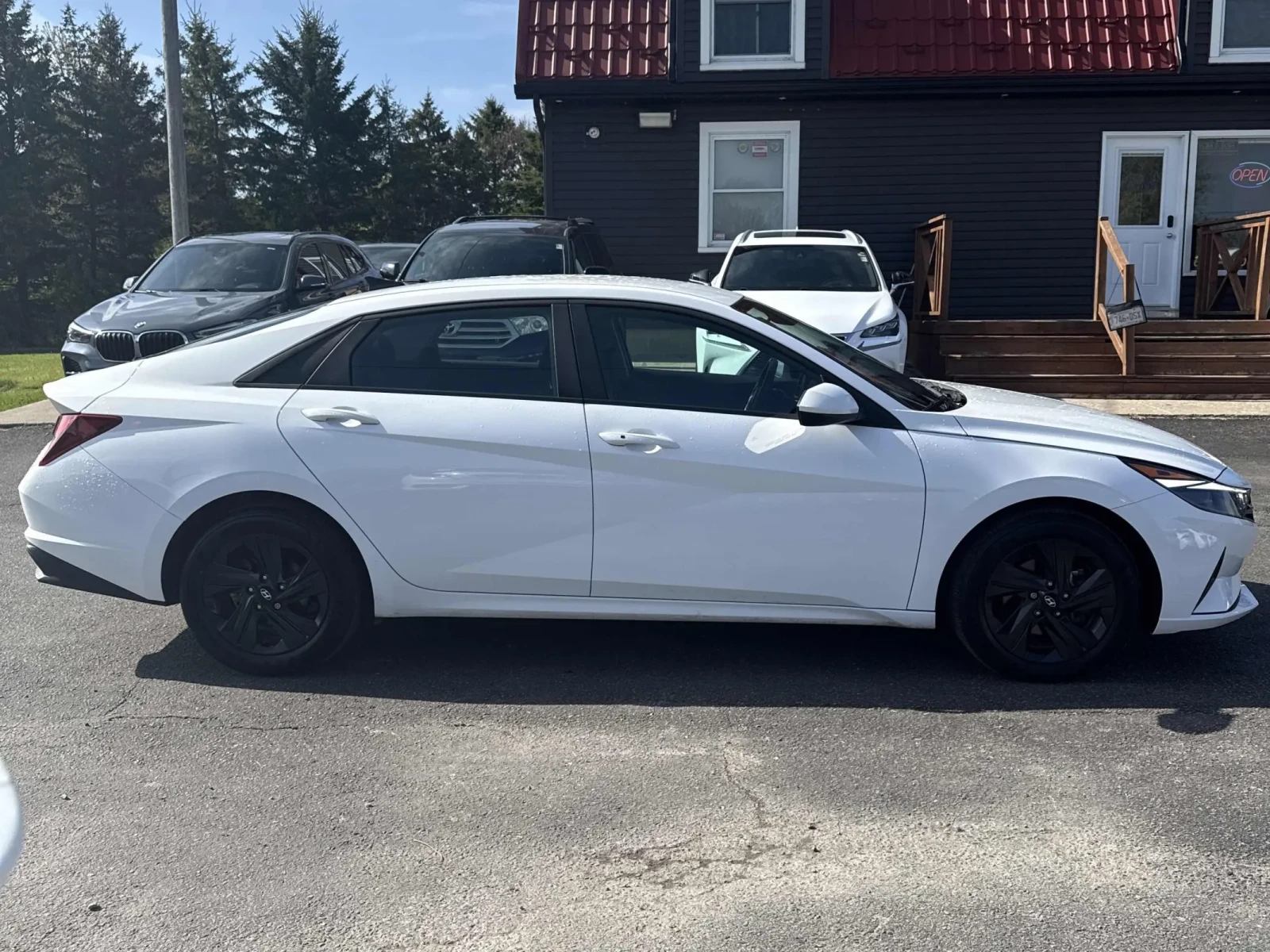 Hyundai Elantra * * CARFAX * * АВТО КРЕДИТ * * Цена до БГ * * , снимка 4 - Автомобили и джипове - 54512676