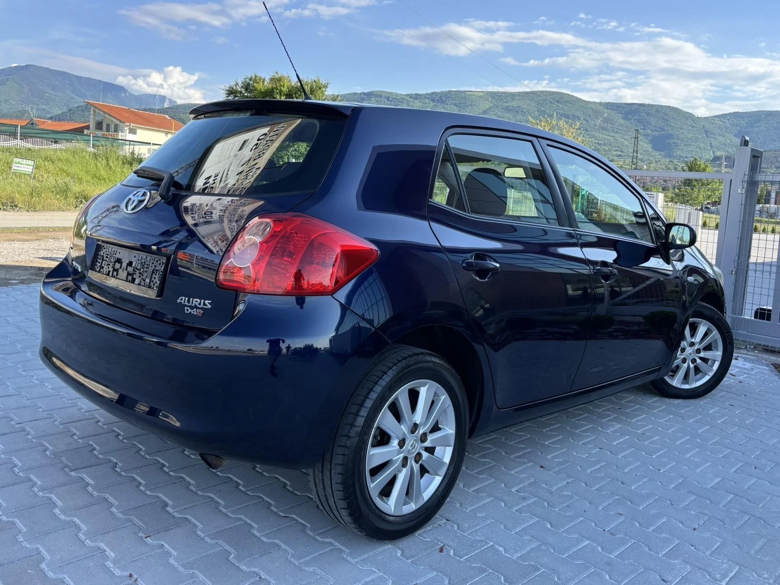 Toyota Auris 2.0D4d/126kс/KEYLES GO/ГЕРМАНИЯ/КЛИМАТРОНИК/КСЕНОН, снимка 3 - Автомобили и джипове - 54645660