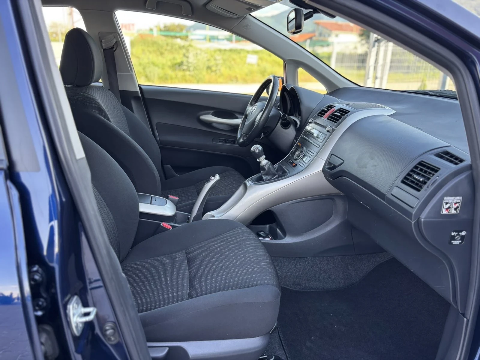 Toyota Auris 2.0D4d/126kс/KEYLES GO/ГЕРМАНИЯ/КЛИМАТРОНИК/КСЕНОН, снимка 7 - Автомобили и джипове - 54645660
