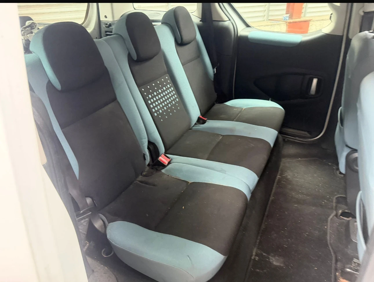 Citroen Berlingo 1.6 ehdi, снимка 3 - Автомобили и джипове - 54898547