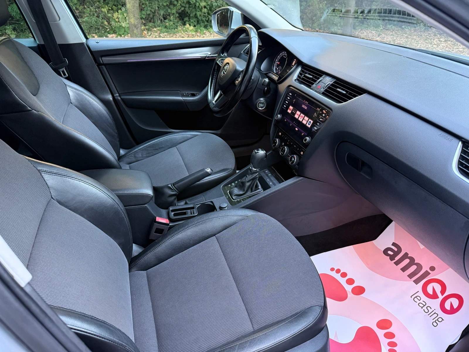 Skoda Octavia 2.0 TDi Full LED / 4x4 / DSG, снимка 7 - Автомобили и джипове - 55631292
