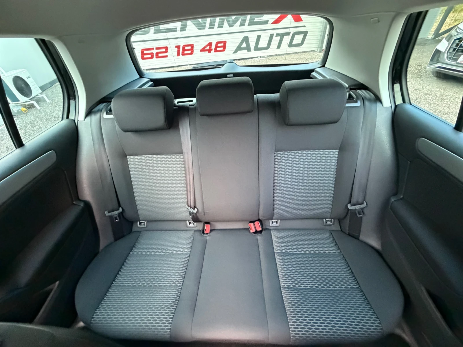 VW Golf 1.4* 80к.с.* РЕАЛНИ КМ* , снимка 10 - Автомобили и джипове - 55797442