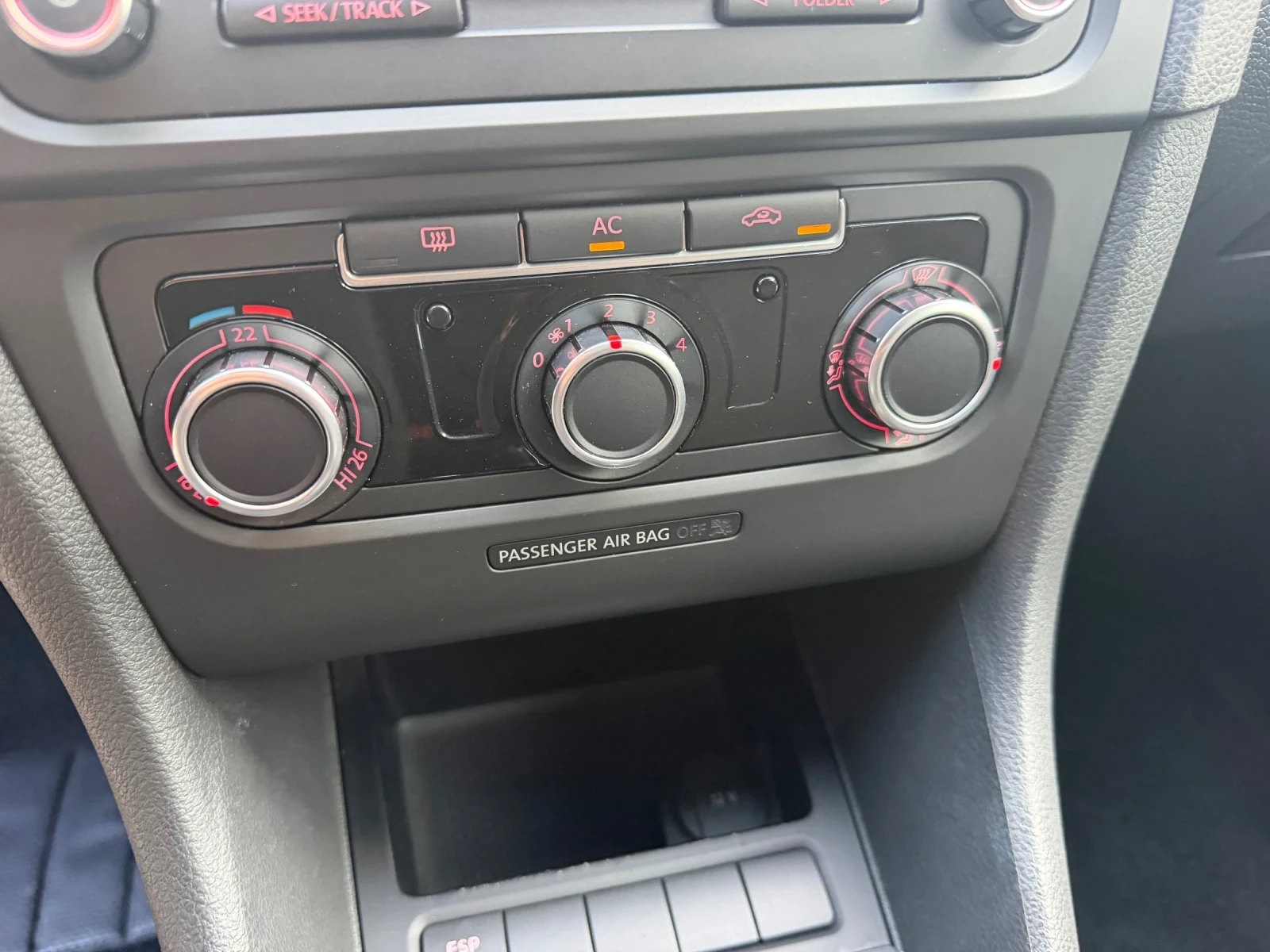 VW Golf 1.4* 80к.с.* РЕАЛНИ КМ* , снимка 12 - Автомобили и джипове - 55797442