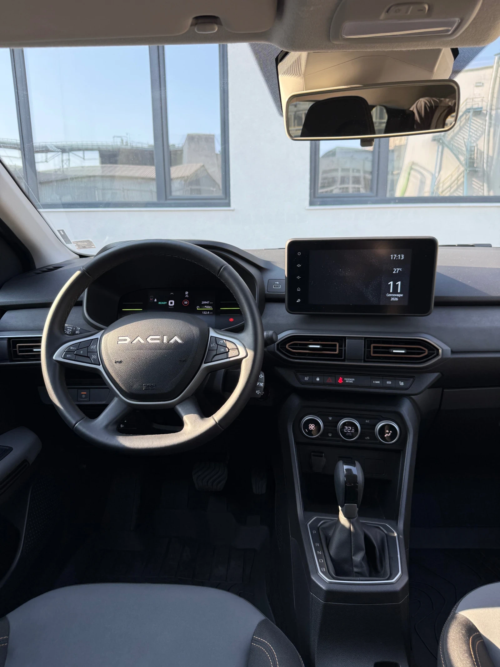 Dacia Jogger EXTREME 1.6 HYBRID ГАРАНЦИОННА, снимка 12 - Автомобили и джипове - 56065189